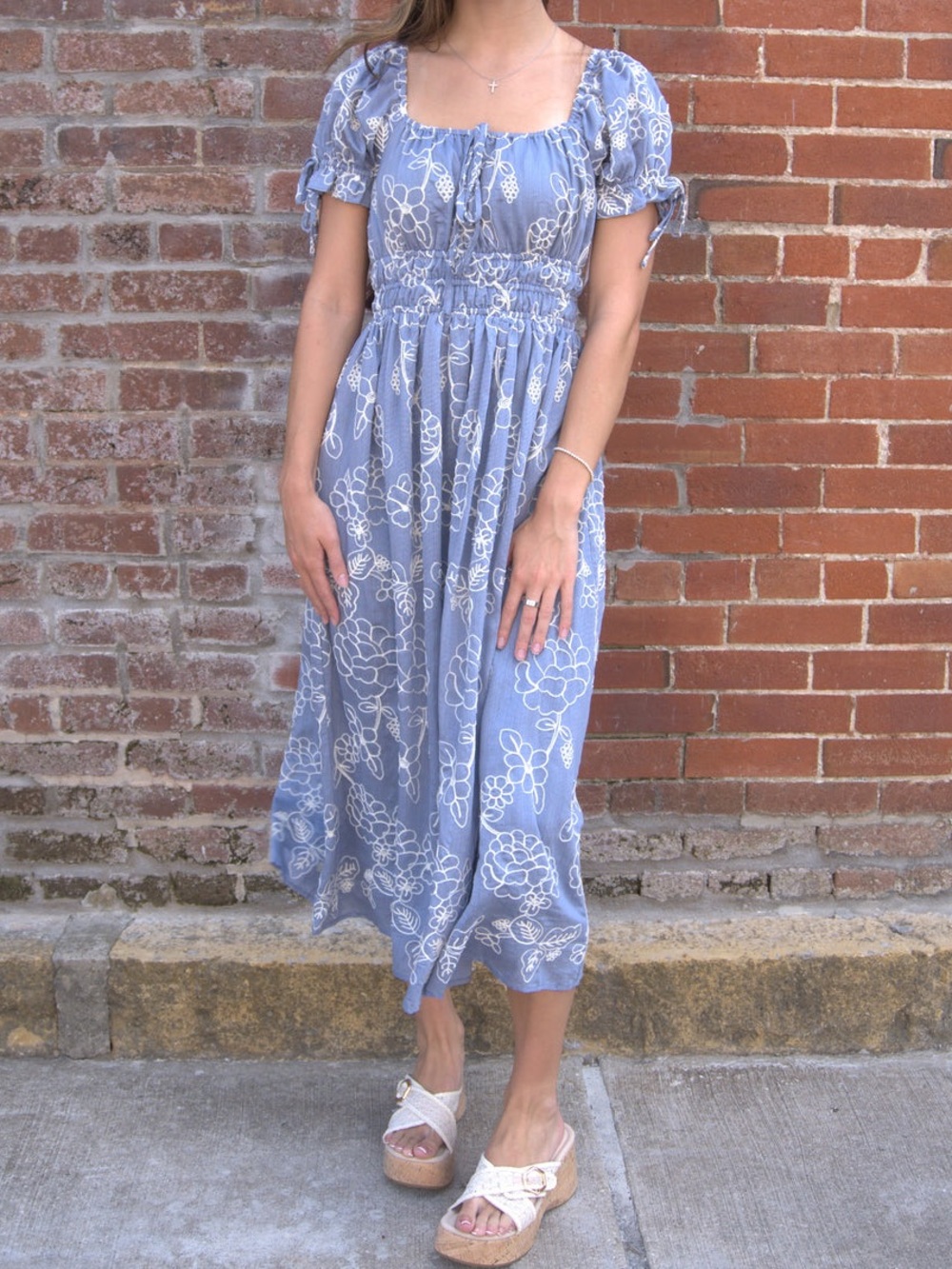 Blue Floral Puff-Sleeve Midi Dress